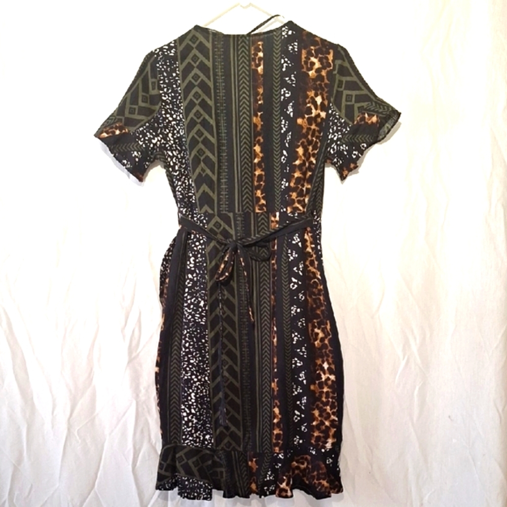 3/$20--Animal Print Cotton Wrap Dress With Ruffles, Sz 4, NWOT - Picture 10 of 14